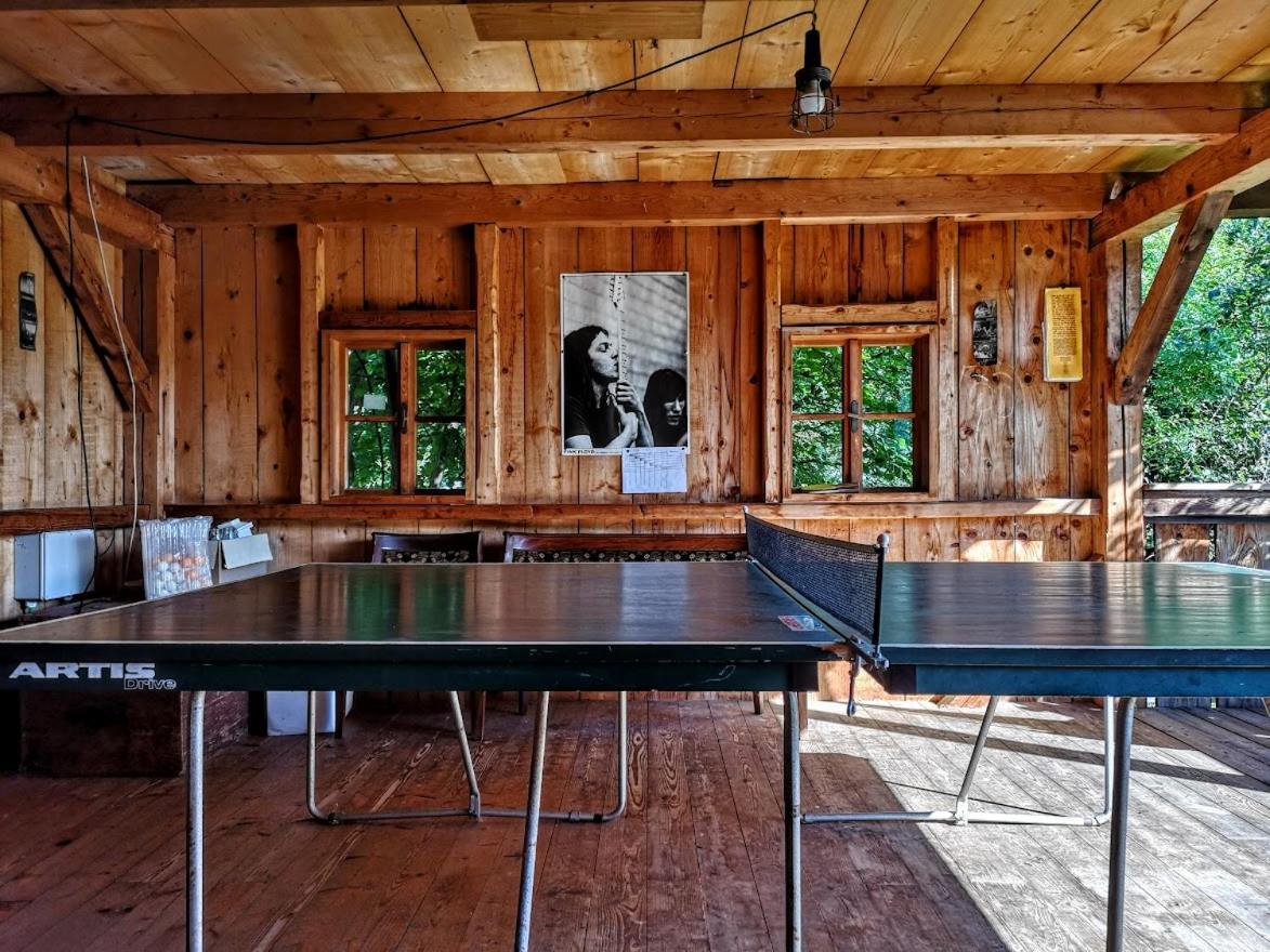 Apartmany Cerveny Dvur Chvalšiny Exteriör bild