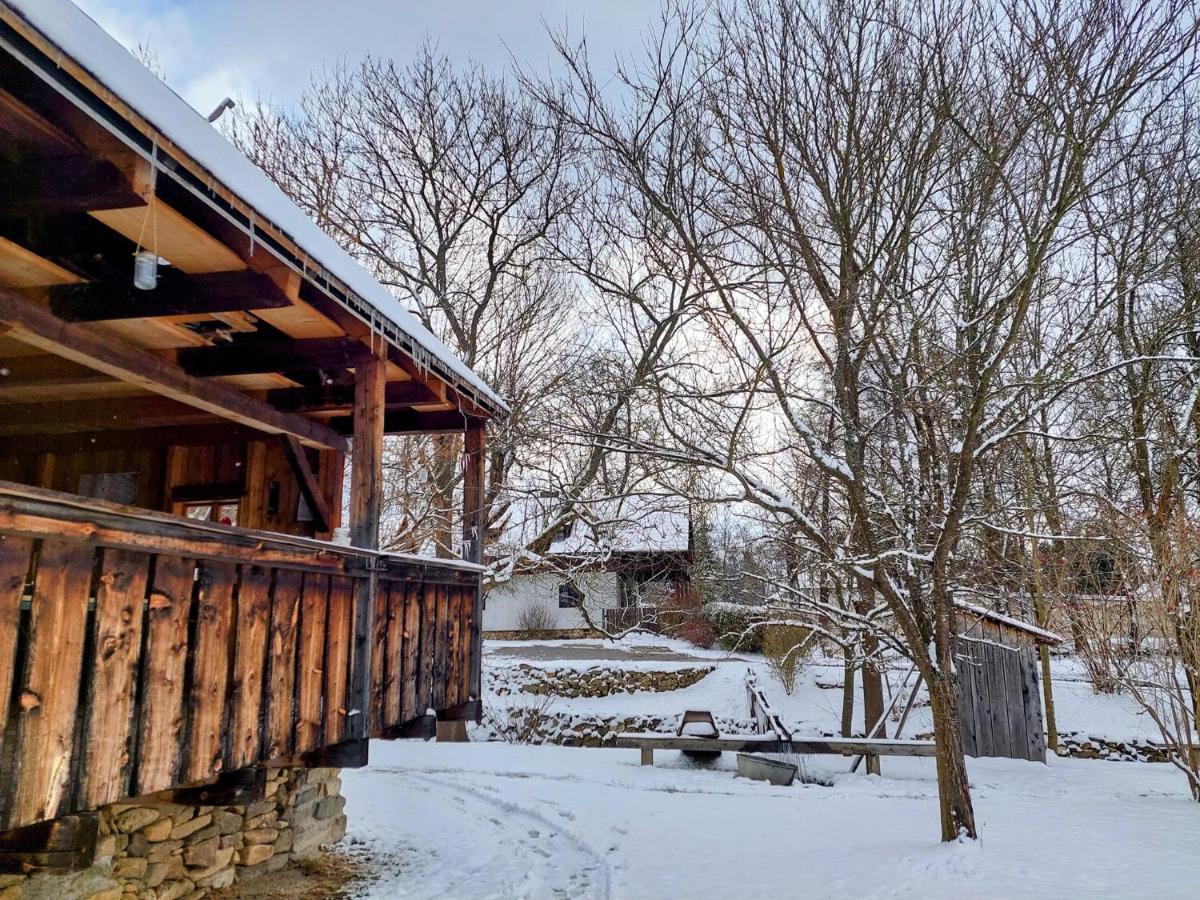 Apartmany Cerveny Dvur Chvalšiny Exteriör bild