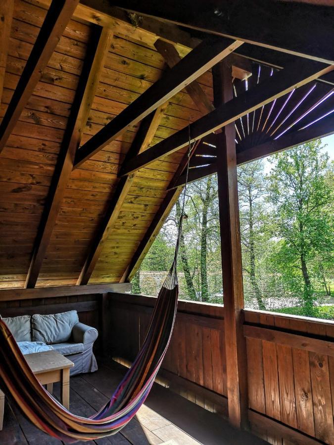Apartmany Cerveny Dvur Chvalšiny Exteriör bild