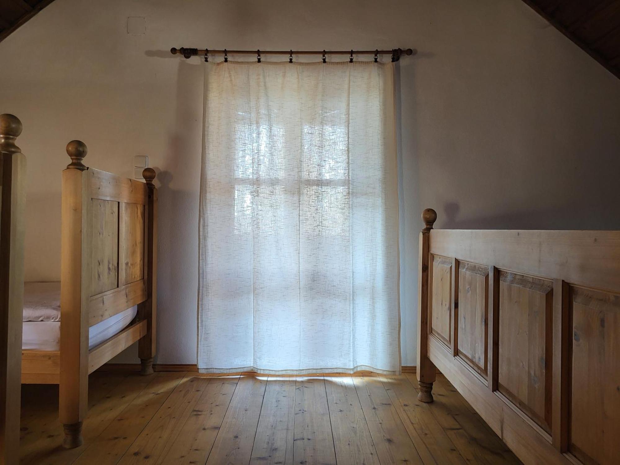 Apartmany Cerveny Dvur Chvalšiny Exteriör bild