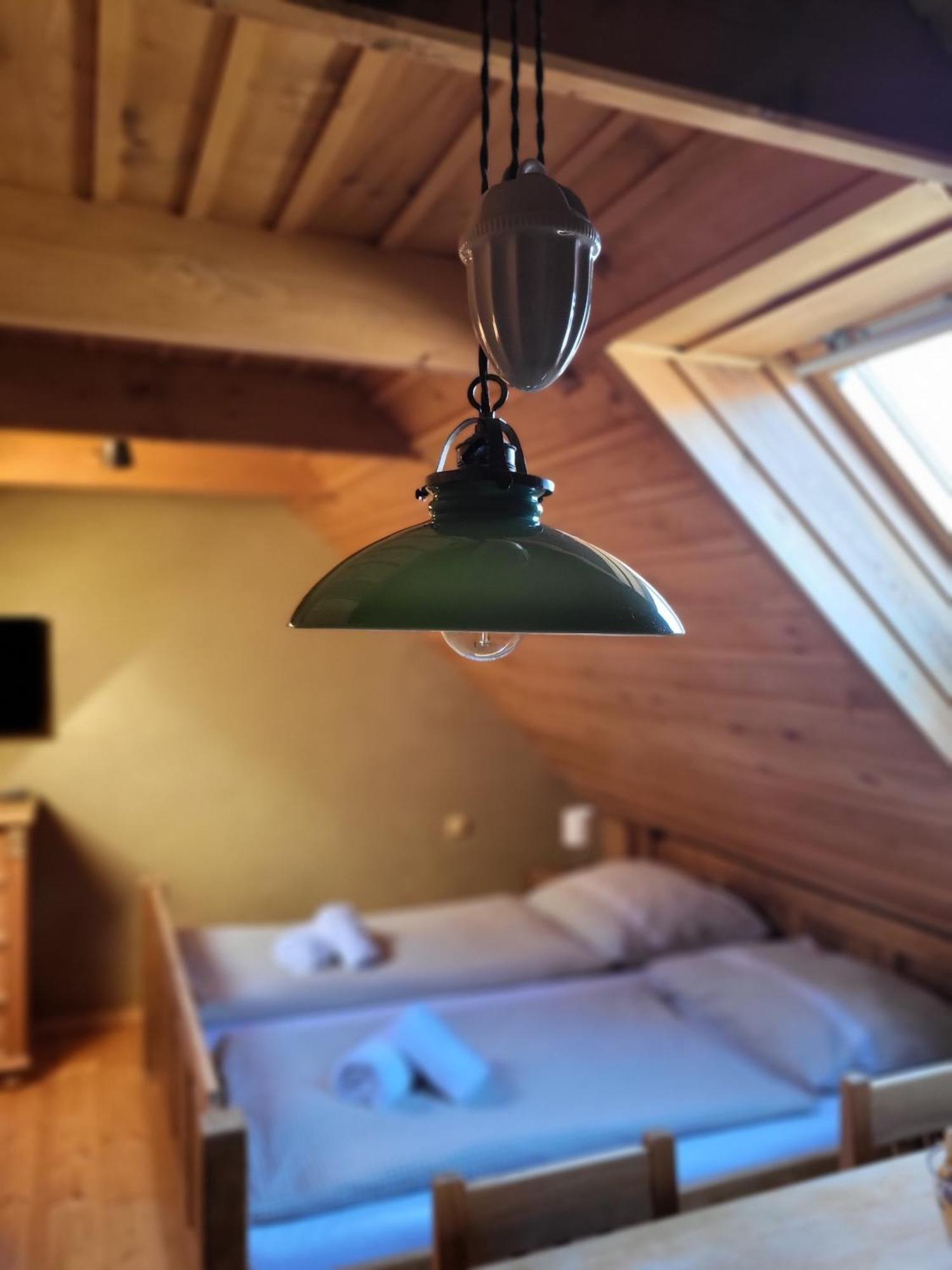 Apartmany Cerveny Dvur Chvalšiny Exteriör bild
